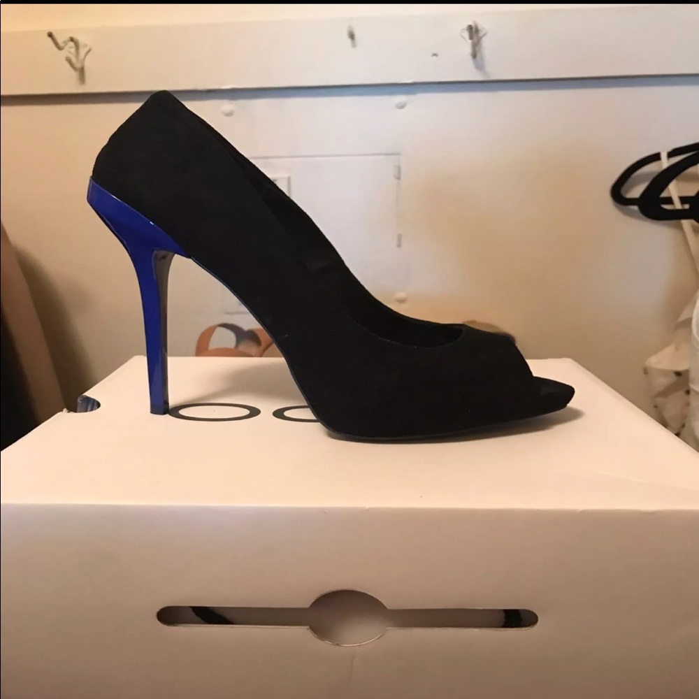 Aldo Pump new in box